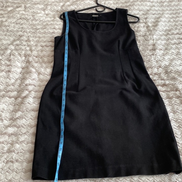 DKNY black sleeveless dress. Size 8. Rounded neck. Full side zipper. PTP abt 19 - Picture 7 of 11